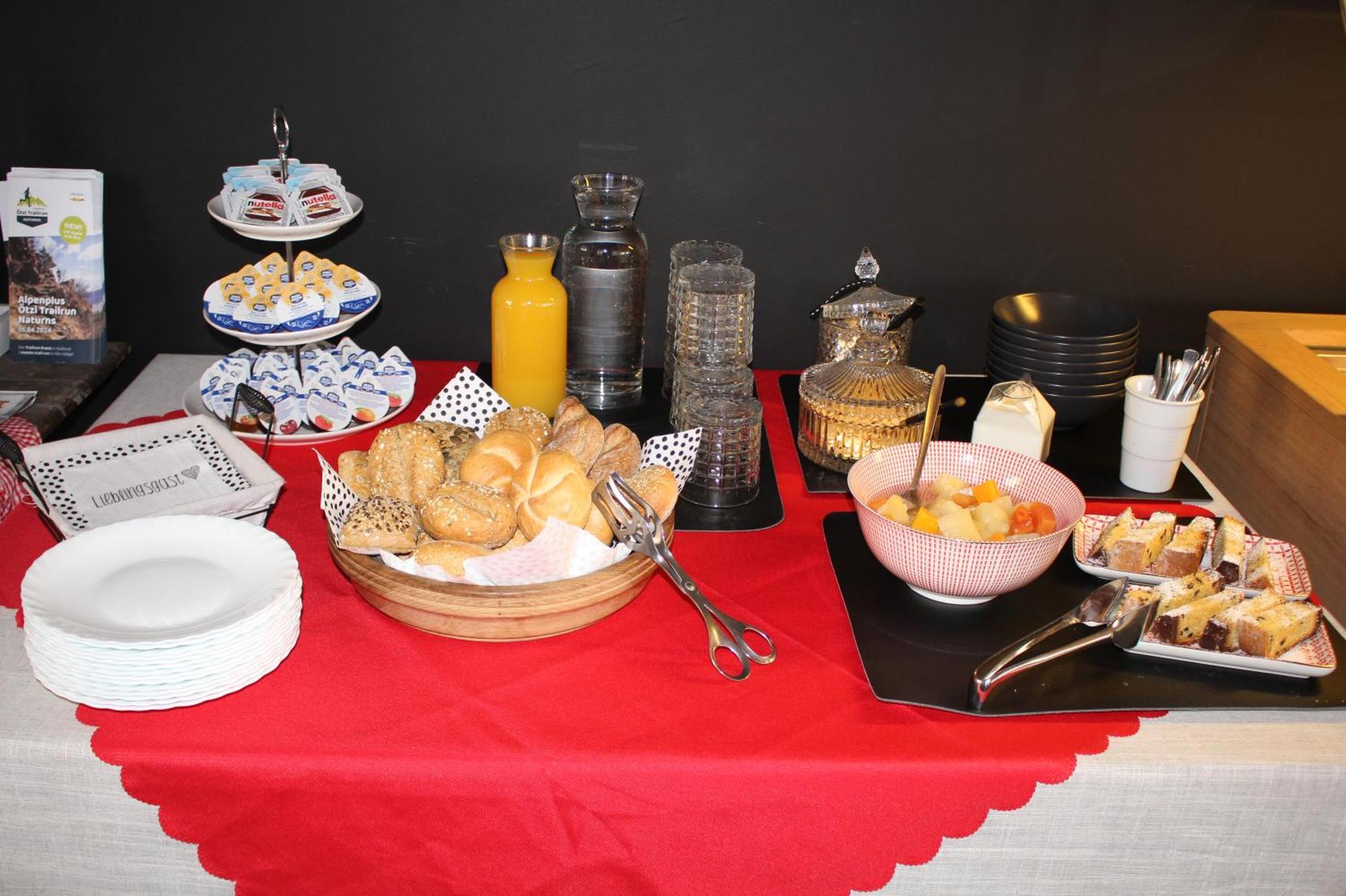 Garni Unterwegguetl Bed & Breakfast นาตูร์โน ภายนอก รูปภาพ